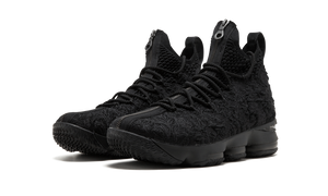 Nike Lebron 15 Perf Black/metallic Silver-black
