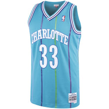 Load image into Gallery viewer, 33 - Men&#39;s Mitchell &amp; Ness Alonzo Mourning Teal Charlotte Hornets 1992-93 Hardwood Classics Swingman Jersey - Aqua