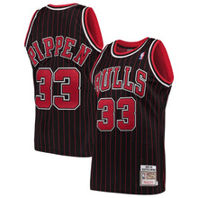 Load image into Gallery viewer, 33 - Men&#39;s Mitchell &amp; Ness Scottie Pippen Black Chicago Bulls 1995-96 Hardwood Classics Authentic Jersey - Black