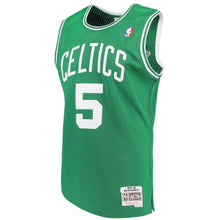 Load image into Gallery viewer, 5  - Men&#39;s Mitchell &amp; Ness Kevin Garnett Kelly Green Boston Celtics 2007-08 Hardwood Classics Swingman Jersey - Green