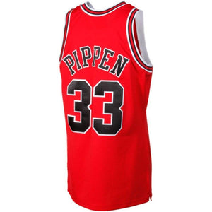 33 - Mitchell & Ness Scottie Pippen Chicago Bulls 1997-1998 Throwback Authentic Jersey - Red